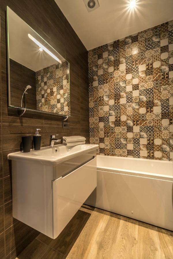 Greystone Suites & Apartments Riga Exterior foto